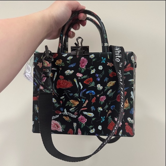 Off-White Handbag - Picture 8 of 9